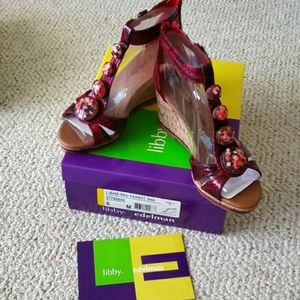 NWT- Libby Edelman wedge - 6 M